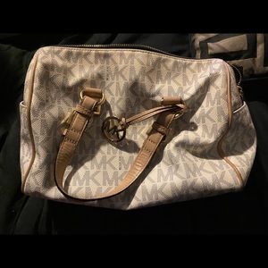 Michael Kors leather purse